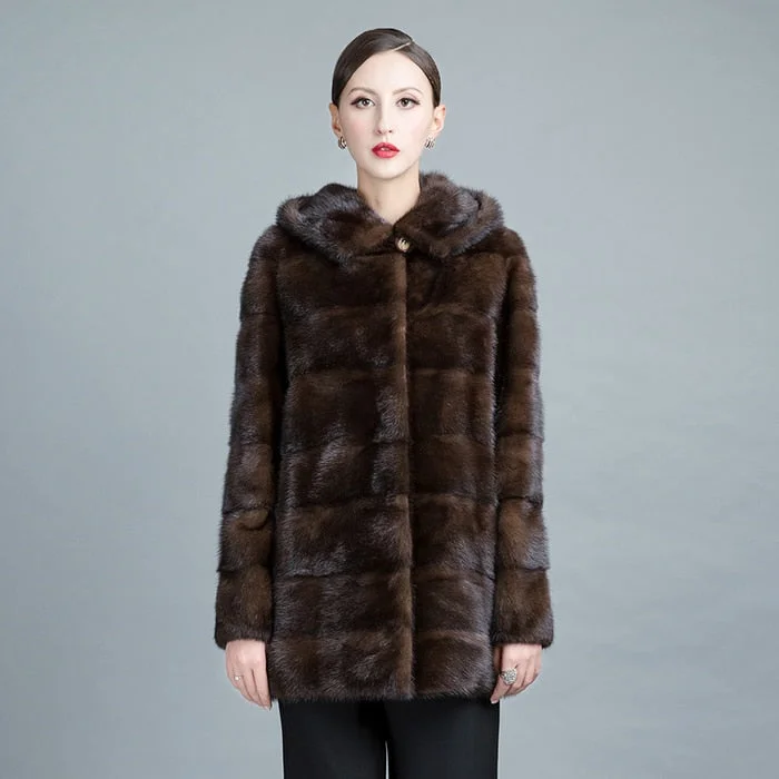 Women's Winter Natural Mink Fur Thick Warm Leisure Short Jacket